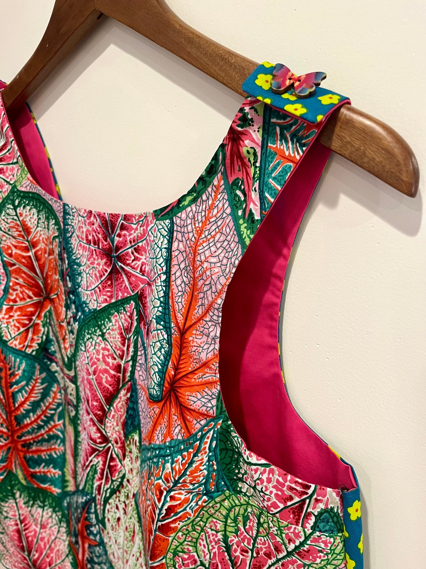 Women’s medium top