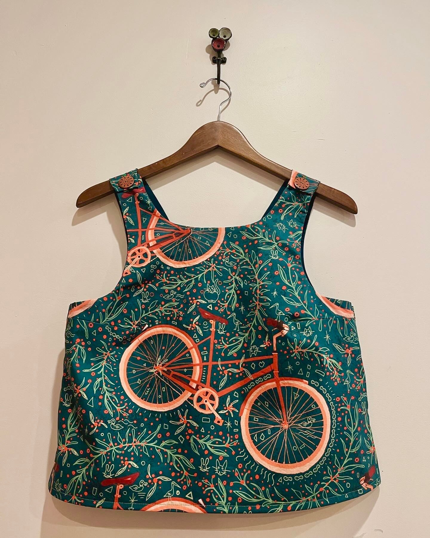 Women’s small top