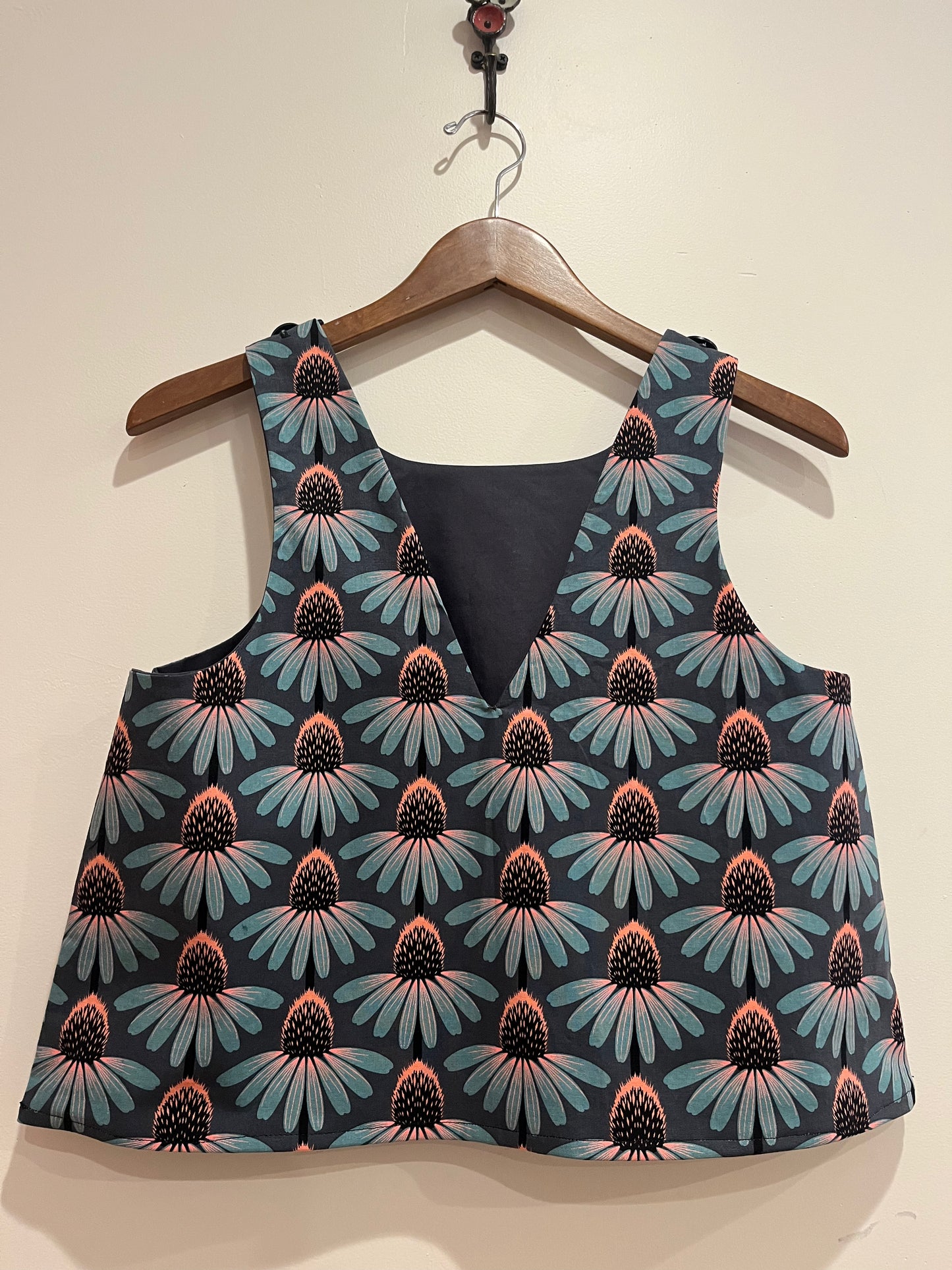 Women’s small top